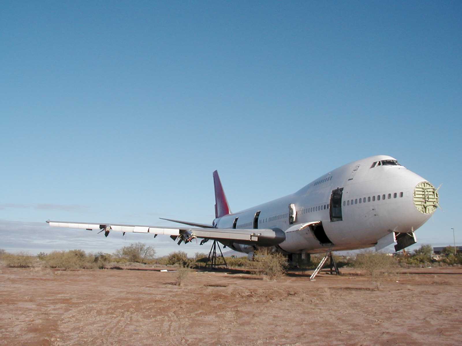 747hull.jpg